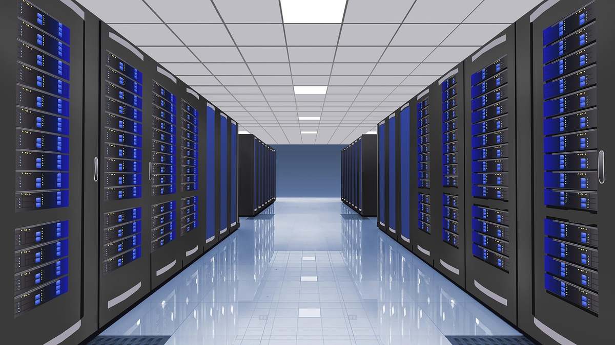 Couloir symétrique entre deux rangées de serveurs informatiques aux voyants bleus allumés Couloir symétrique entre deux rangées de serveurs informatiques aux voyants bleus allumés